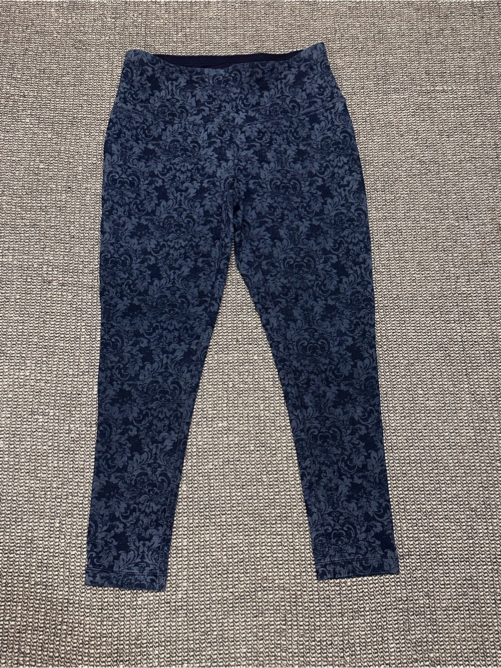 Chico's Zenergy Navy Blue Patterned Leggings